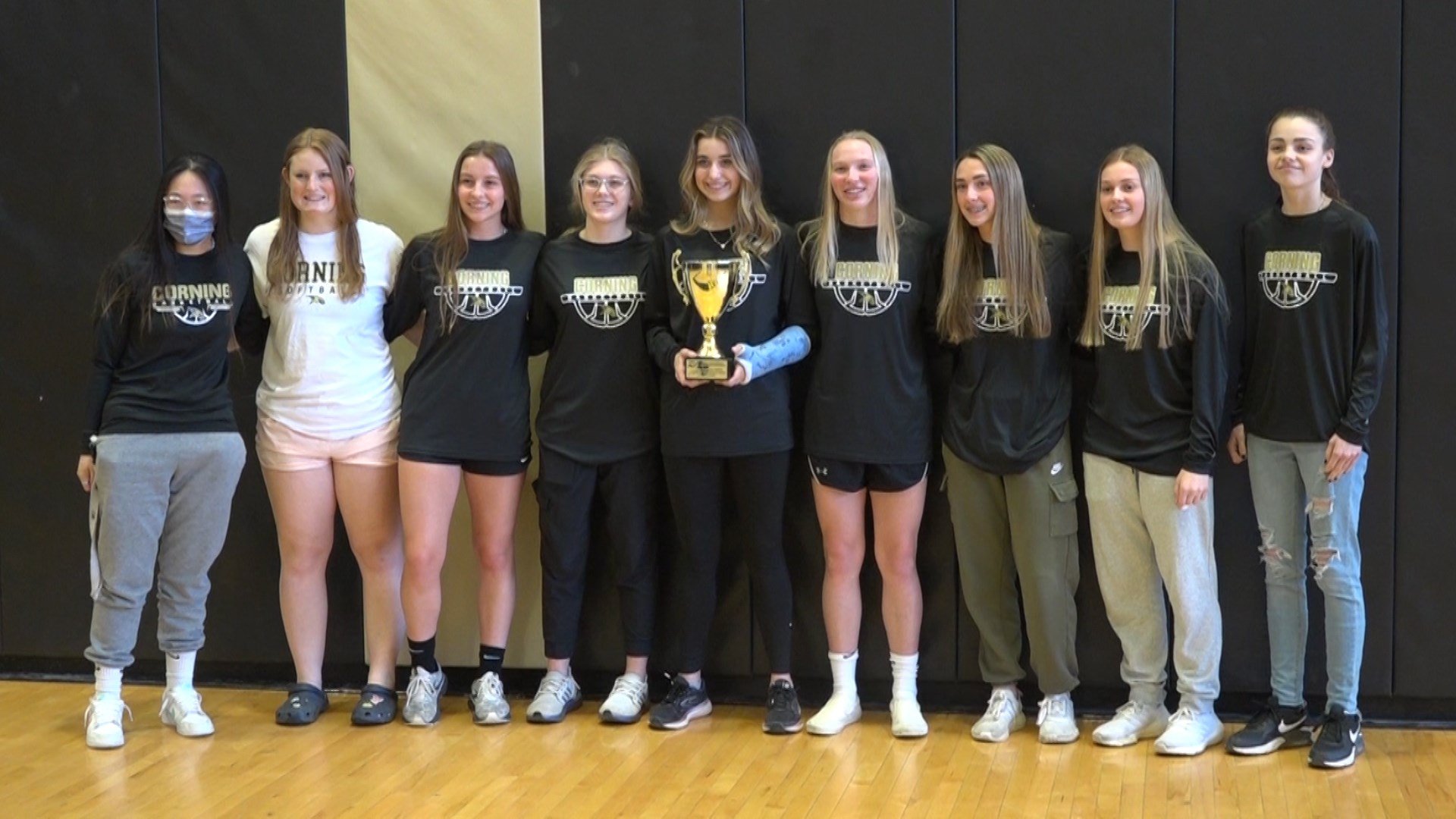 Corning girls basketball receives NYSPHSAA Sportsmanship Award WENY News