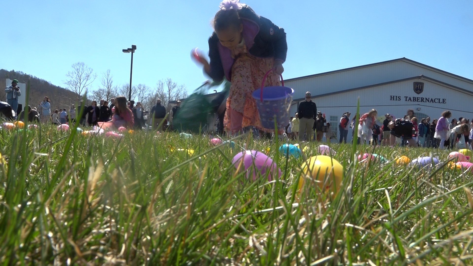 Easter Eggs falling from the sky - WENY News