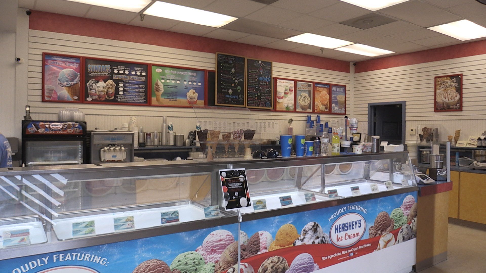 The Sweet Escape ice cream shop opens in the Arnot Mall - WENY News