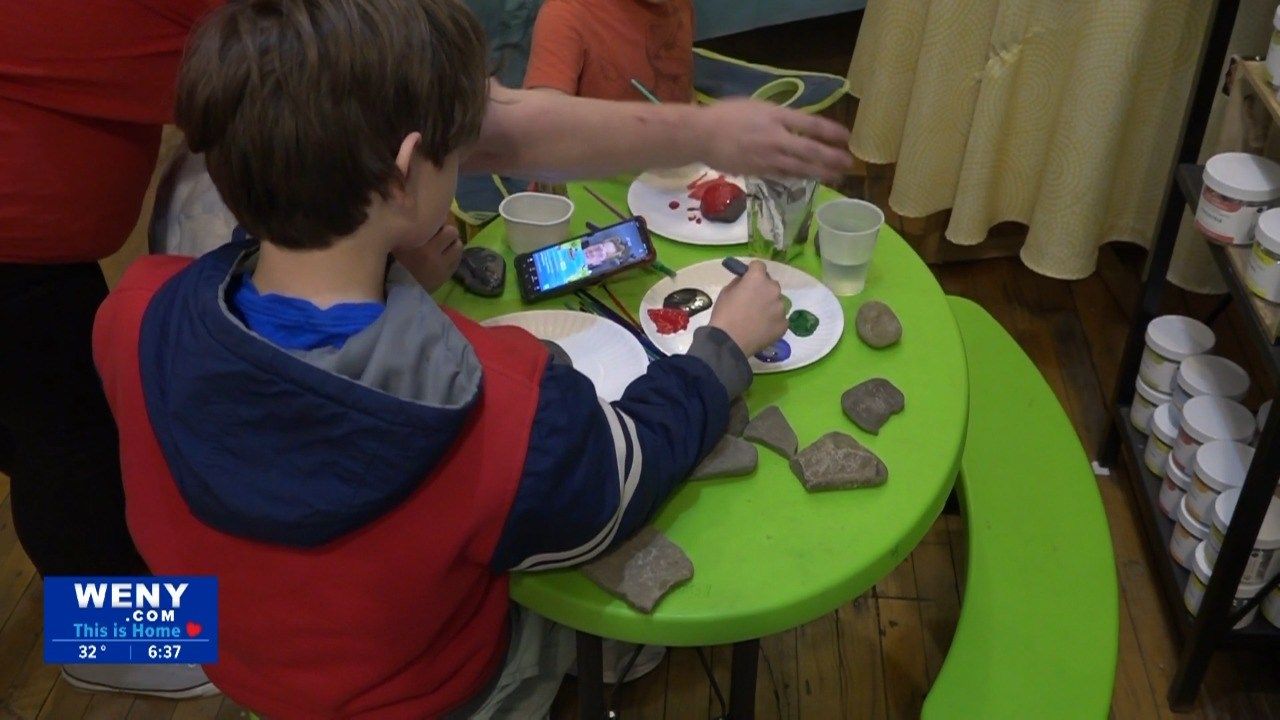 Card Carrying Books & Gifts hosts donation drive WENY News