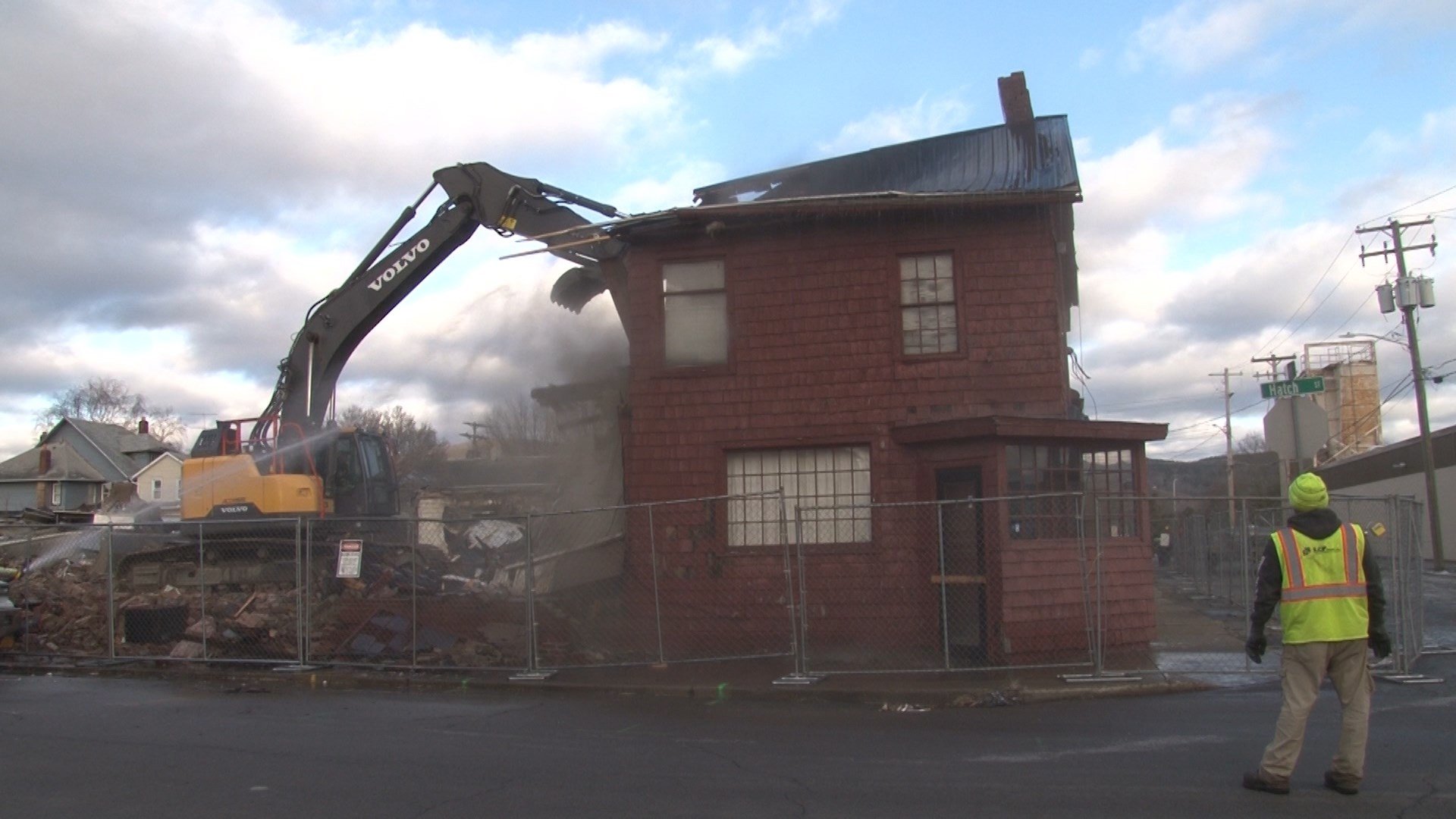 Former Moretti's Restaurant in Elmira Demolished - WENY News