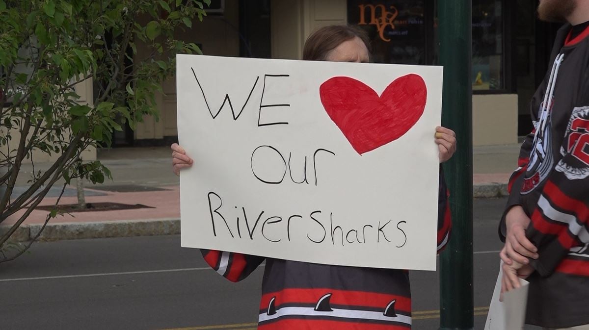 Elmira River Sharks Fans Rally Outside First Arena - Weny News