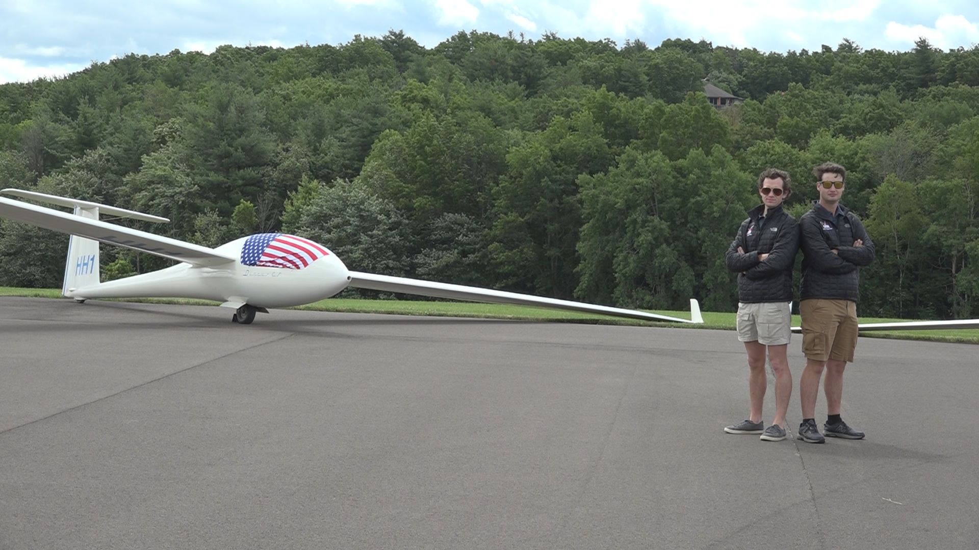 Two Local Glider Pilots Heading to Poland for the 2024 FAI Junior World