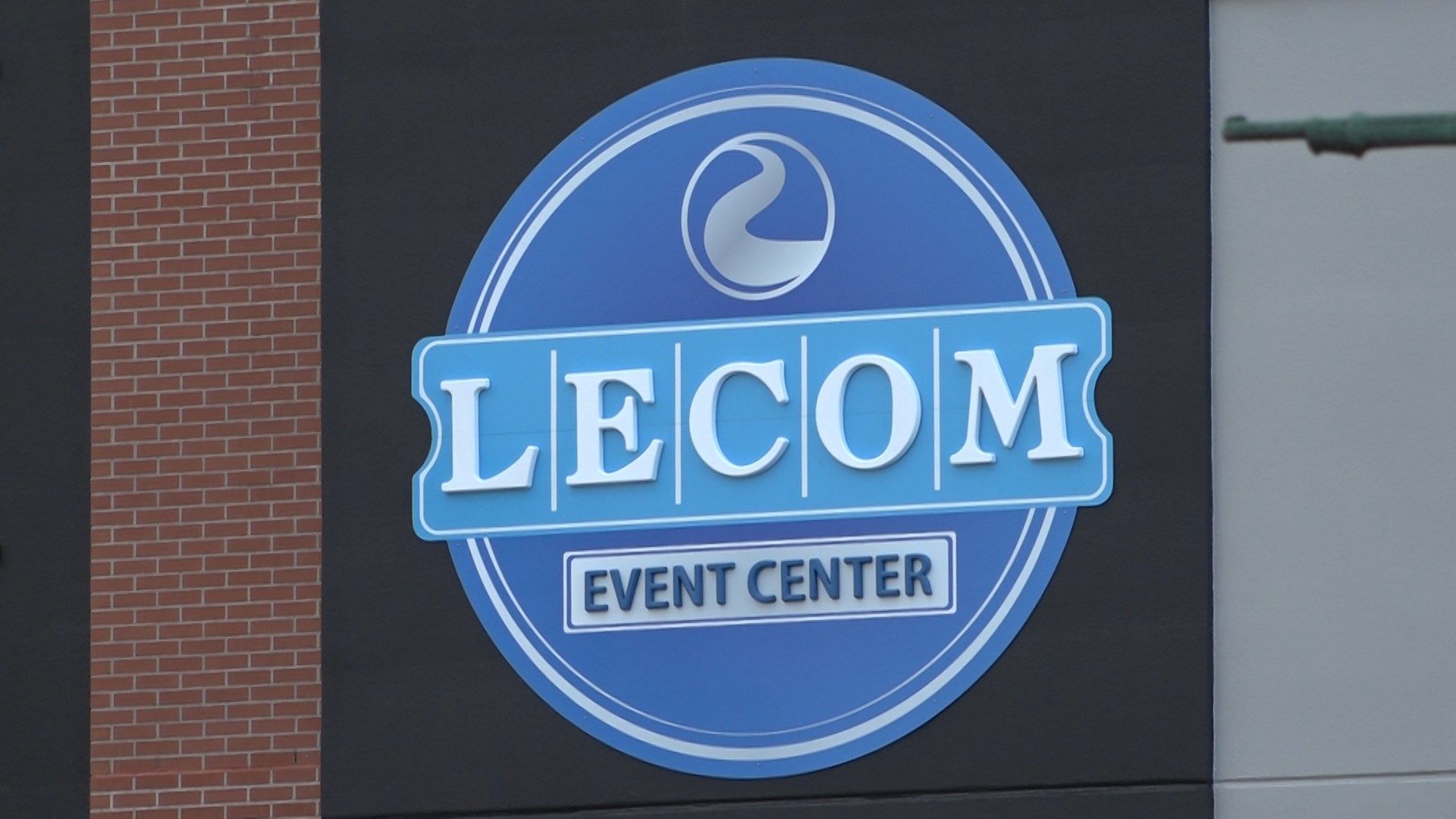Arena Expenses Draw Criticism From County Exec Rebuttal From IDA arena-expenses-draw-criticism-from-county-exec-rebuttal-from-ida